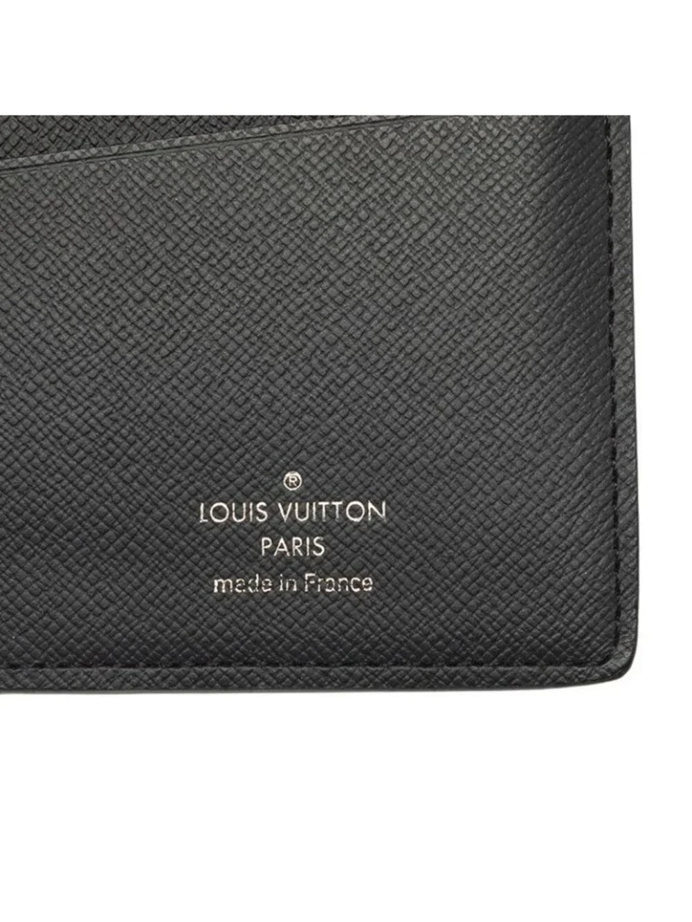 Louis Vuitton Taiga Portefeuille Wallet Noir Black Leather